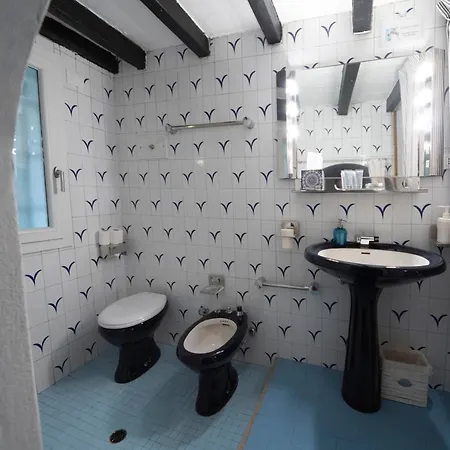 Parma, Antico Dietro Al Battistero Apartmán