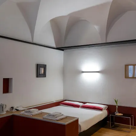 Parma, Antico Dietro Al Battistero *