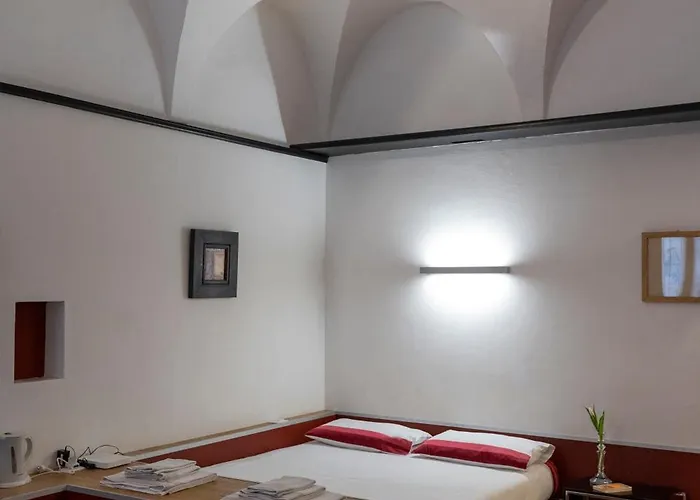 Parma, Antico Dietro Al Battistero *