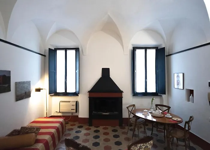 Parma, Antico Dietro Al Battistero Apartament